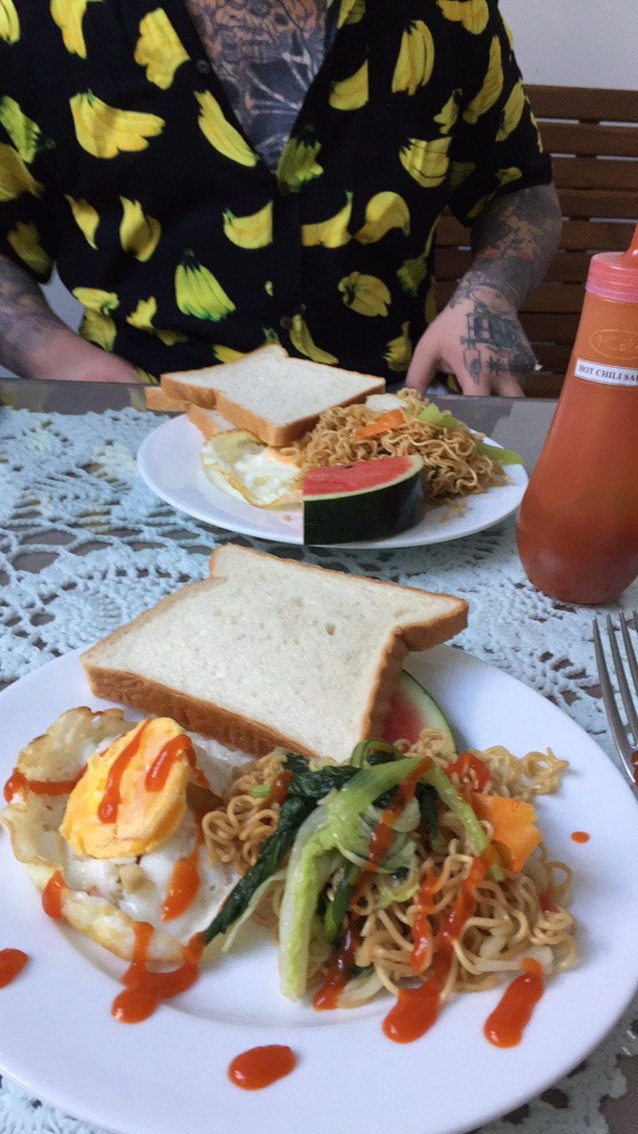 Nick and Jess in Saigon Vietnam-things to do and see, and where to stay while in Saigon 